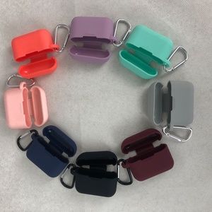 Apple AirPods Pro Protective Skin Case w/Clip